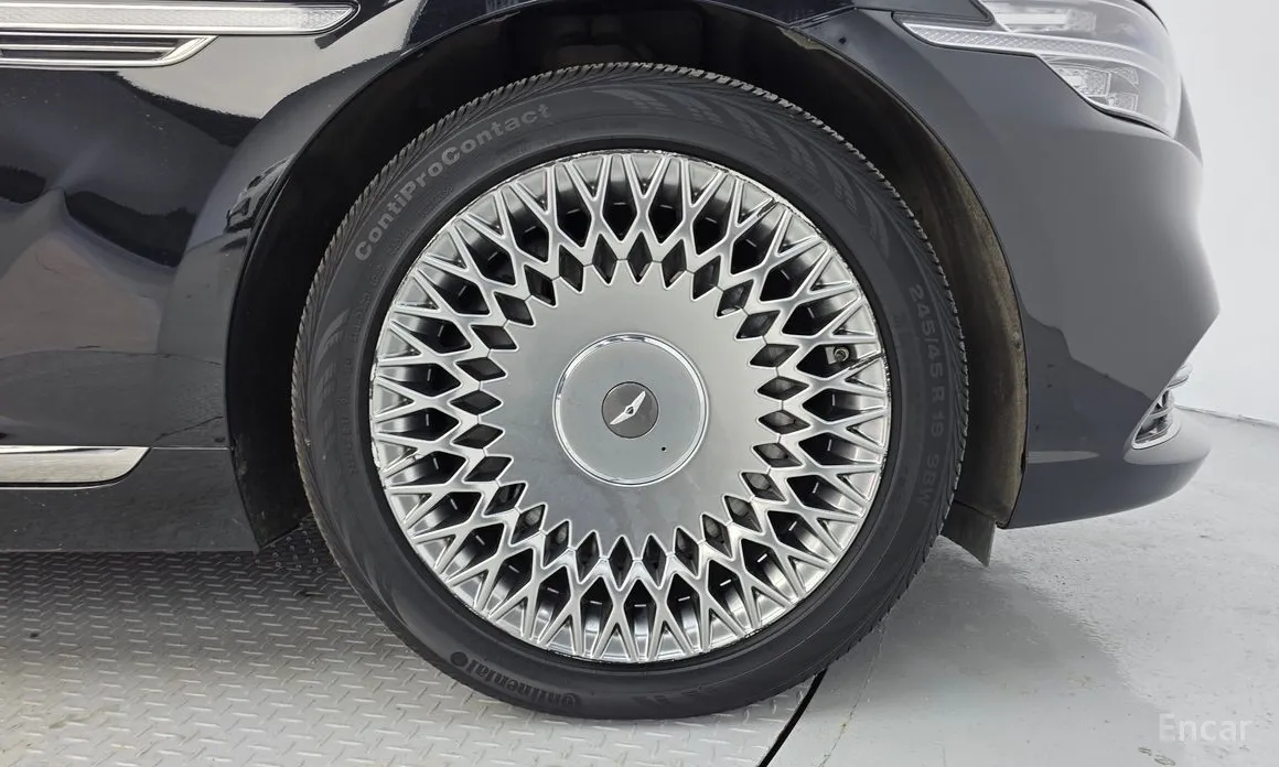 Фото 5 - Genesis G90