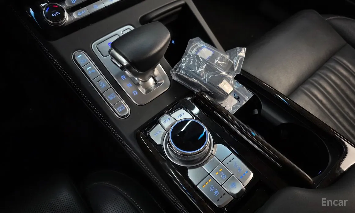 Фото 9 - Genesis G90