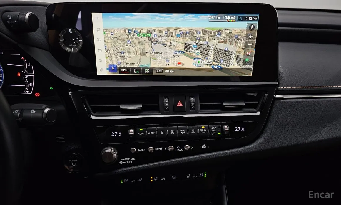 Фото 14 - Lexus ES