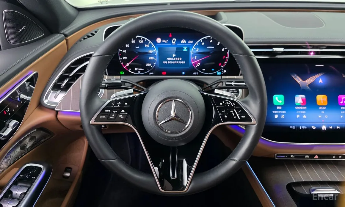 Фото 14 - Mercedes-Benz E-Class