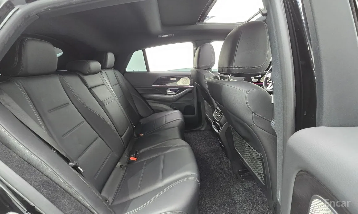 Фото 12 - Mercedes-Benz GLE-Class