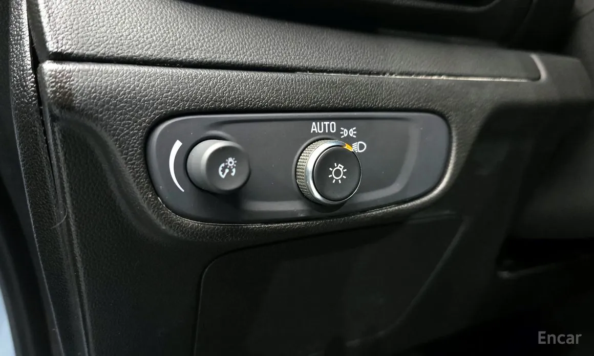 Фото 14 - Chevrolet Bolt EV