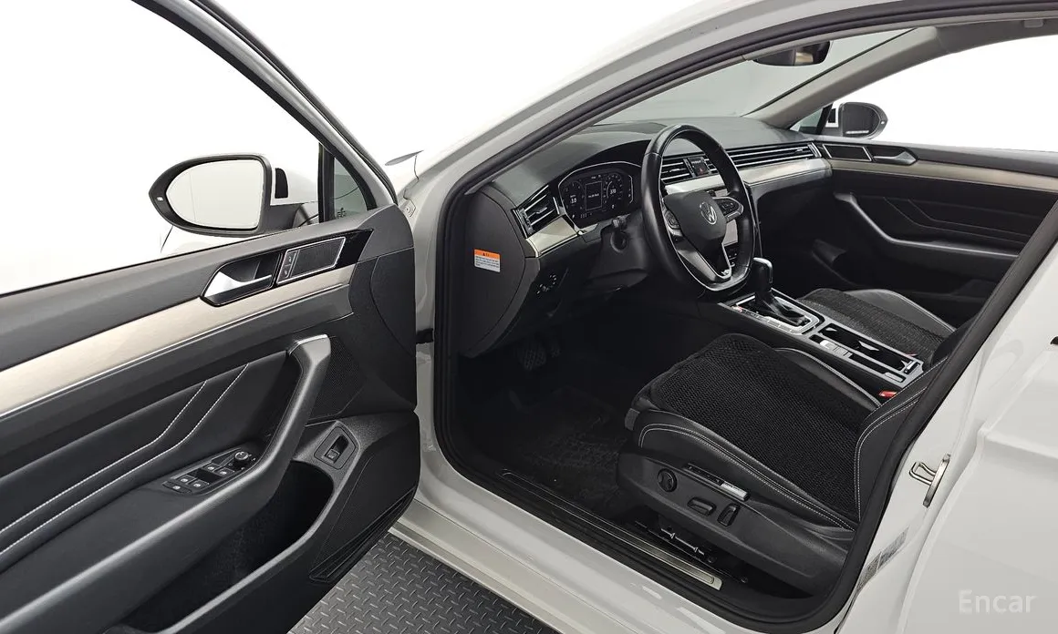 Фото 10 - Volkswagen Passat