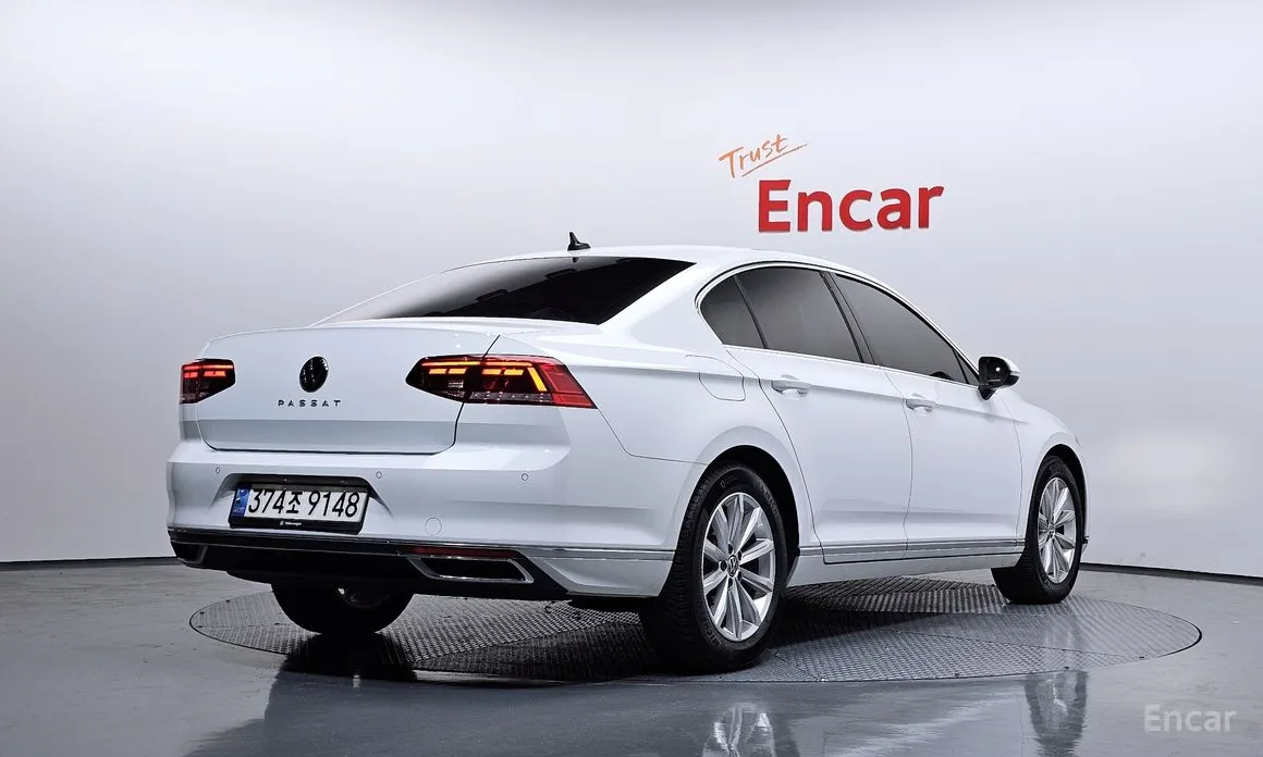 Фото 2 - Volkswagen Passat