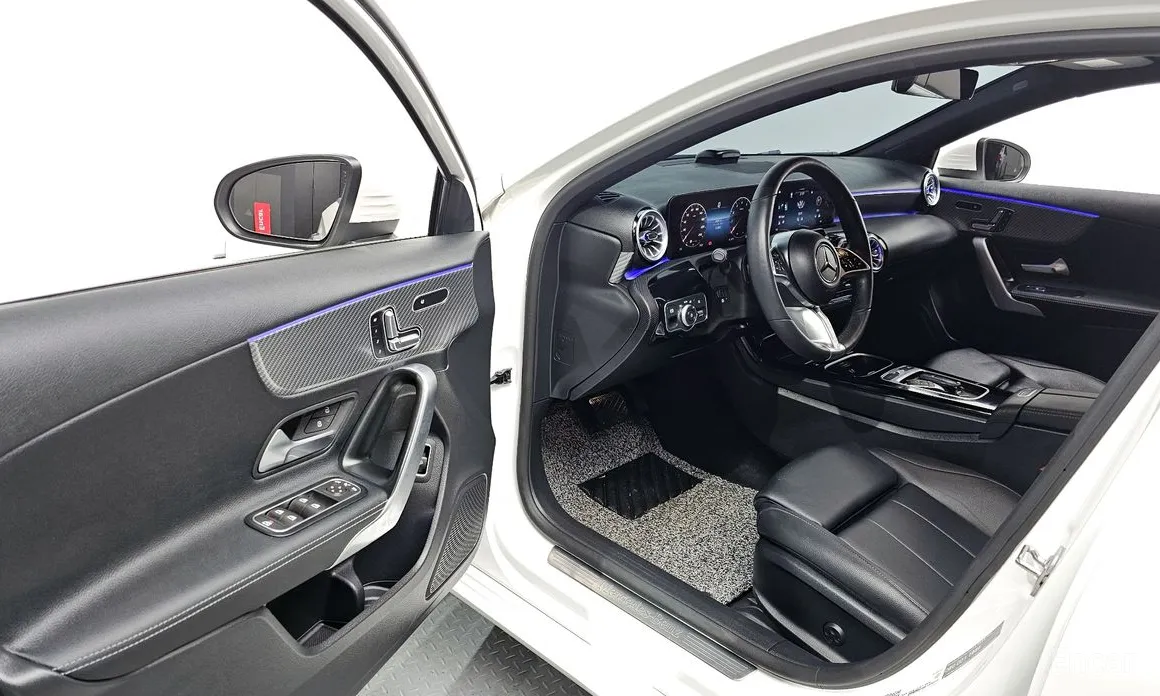 Фото 10 - Mercedes-Benz A-Class