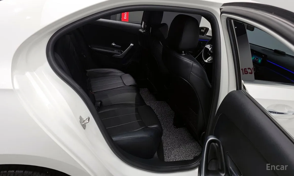 Фото 12 - Mercedes-Benz A-Class