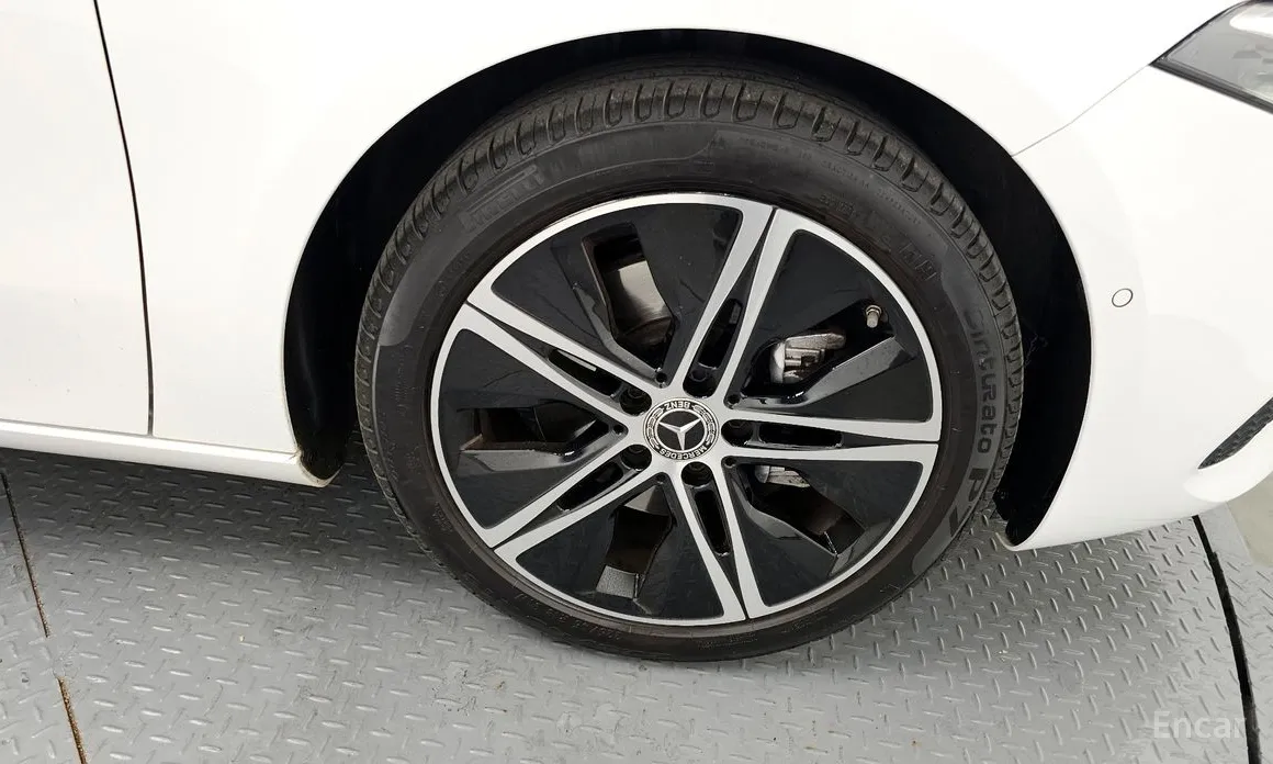 Фото 5 - Mercedes-Benz A-Class