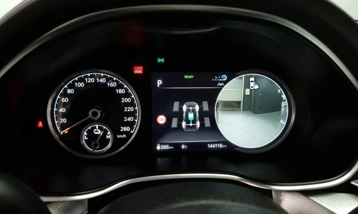 Фото 8 - Genesis G80