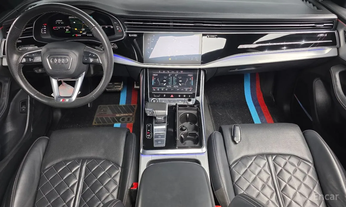 Фото 7 - Audi Q8