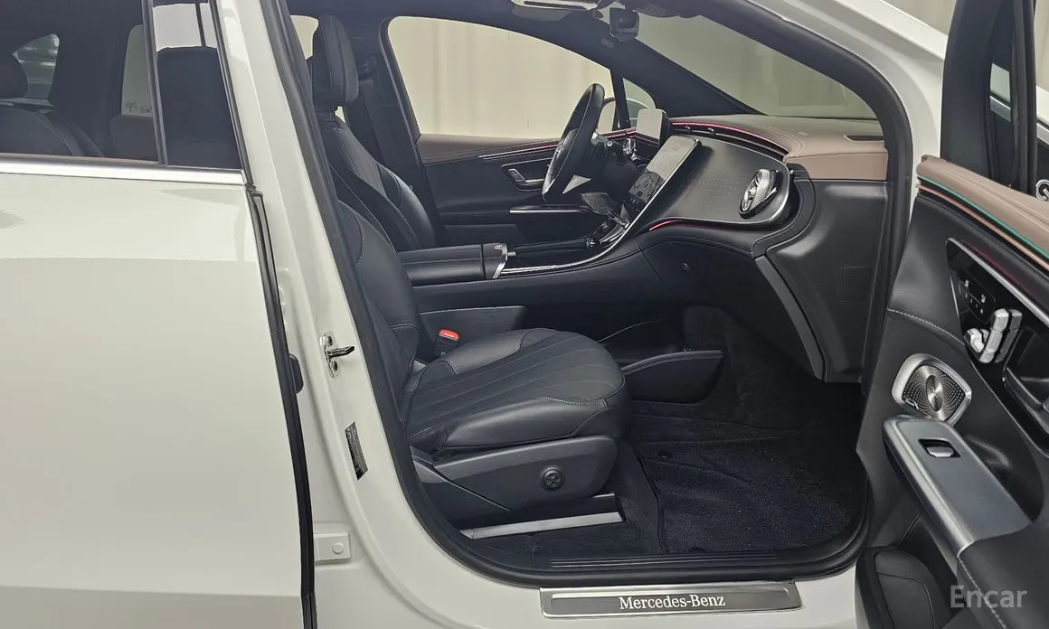 Фото 11 - Mercedes-Benz EQE