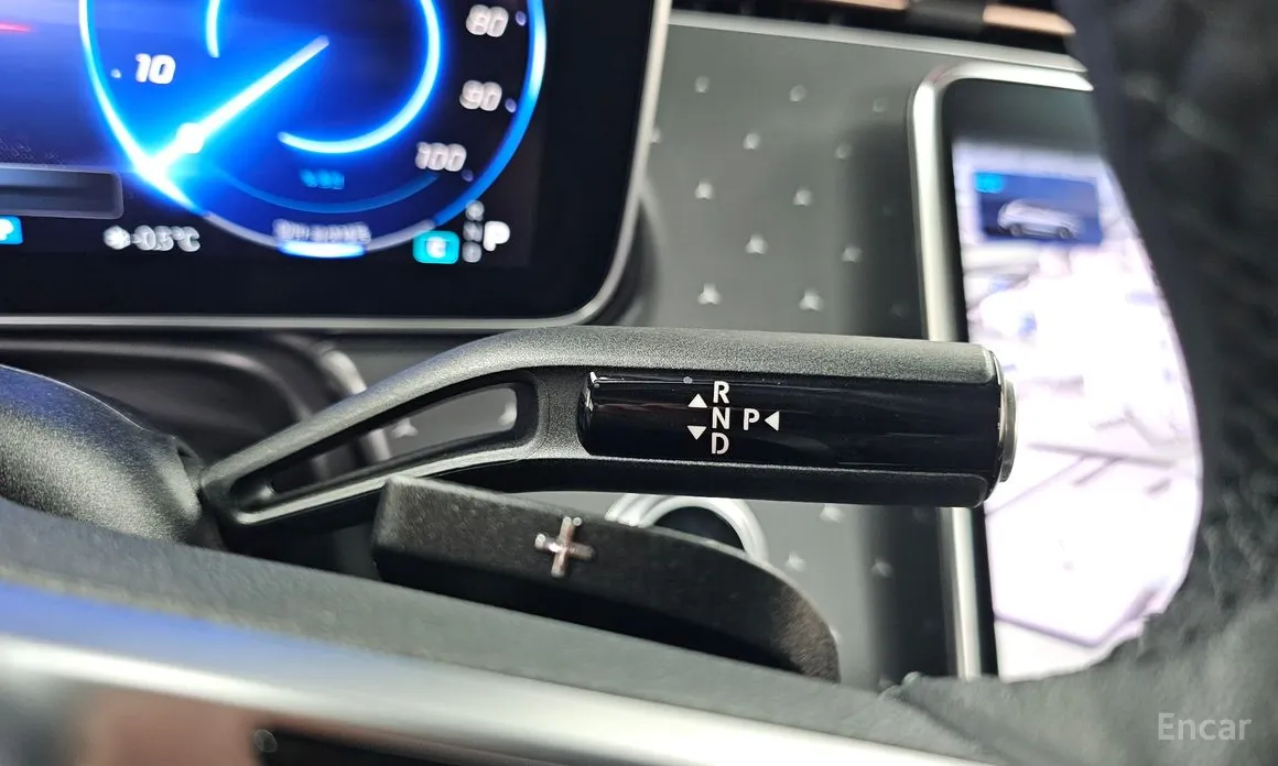 Фото 9 - Mercedes-Benz EQE