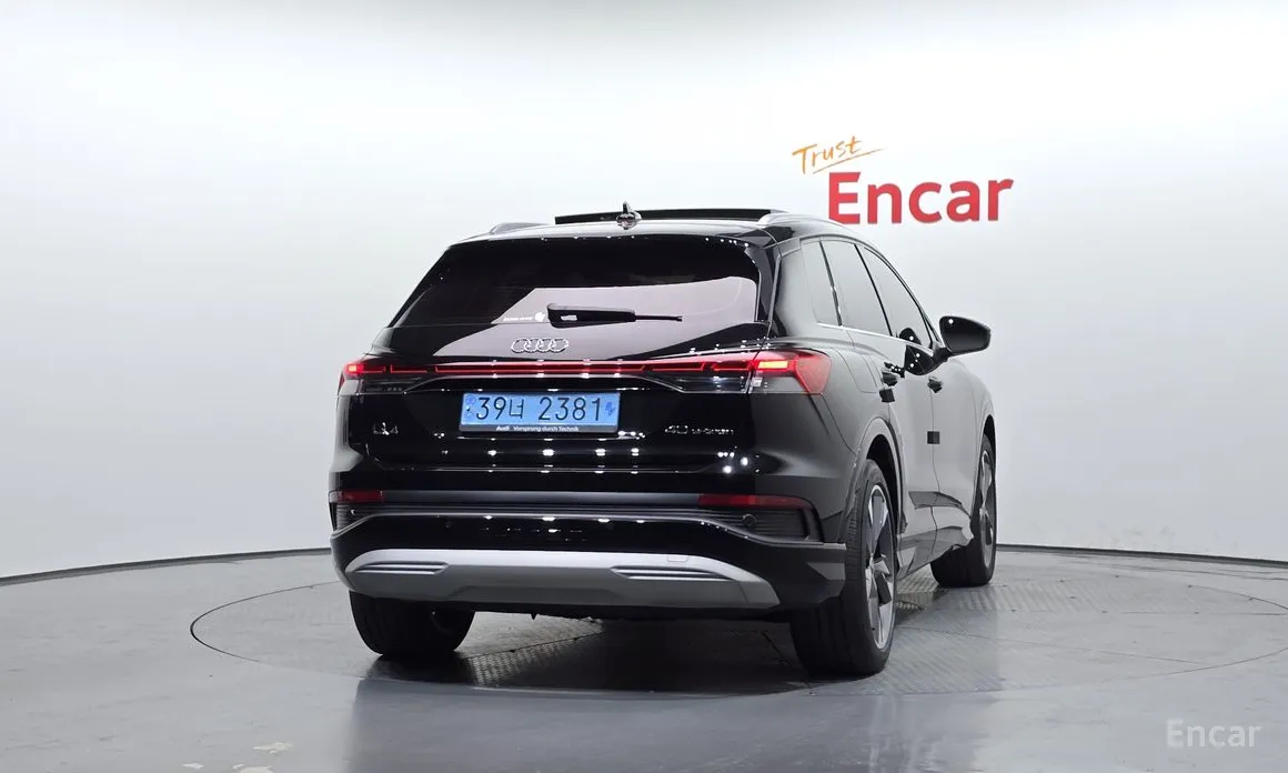 Фото 4 - Audi Q4 e-tron