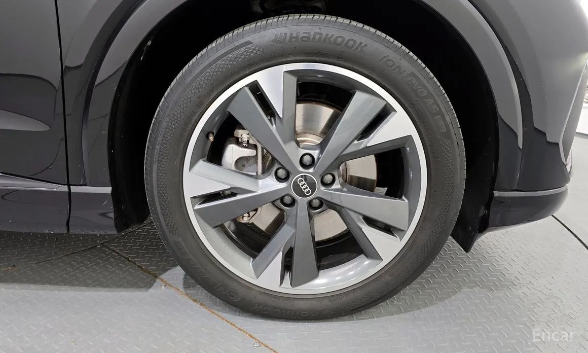 Фото 5 - Audi Q4 e-tron