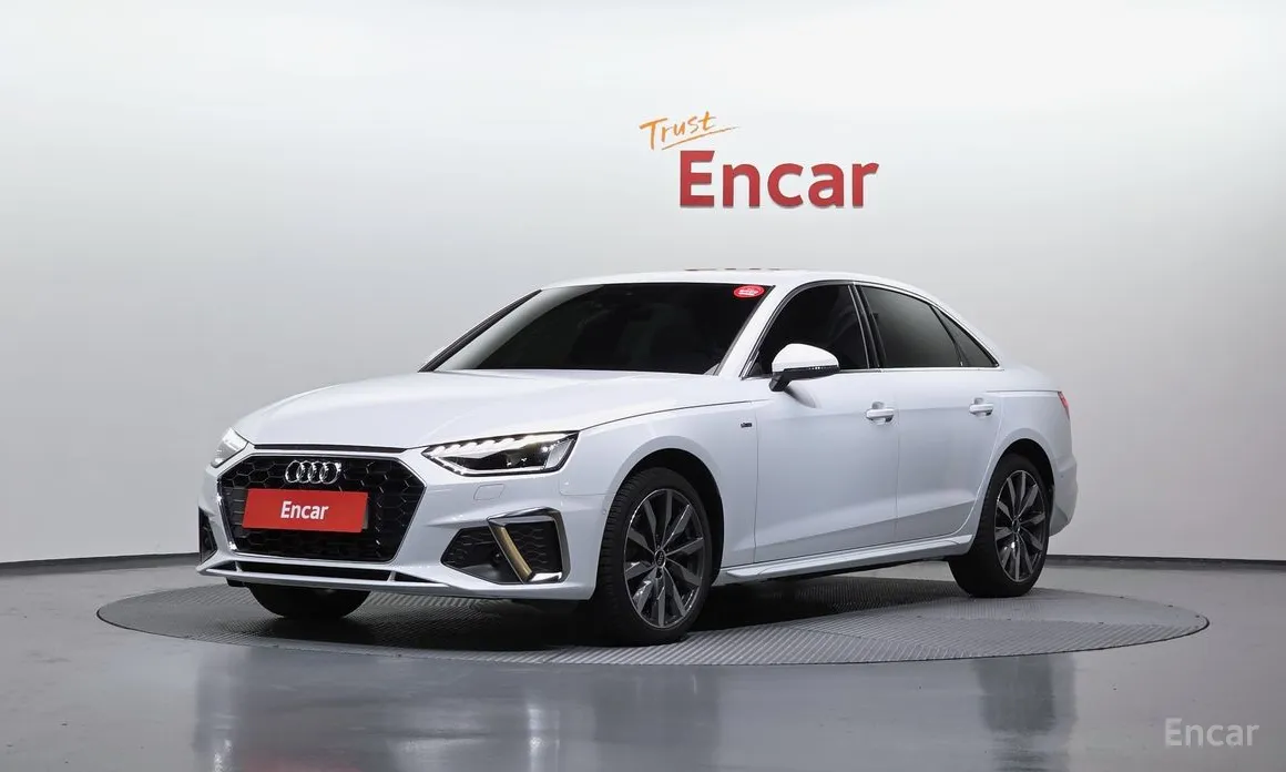 Фото 1 - Audi A4