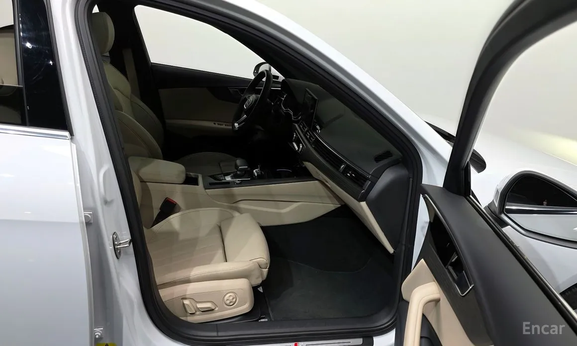 Фото 11 - Audi A4