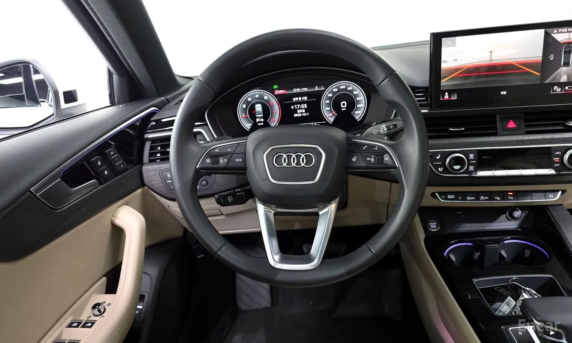 Фото 13 - Audi A4