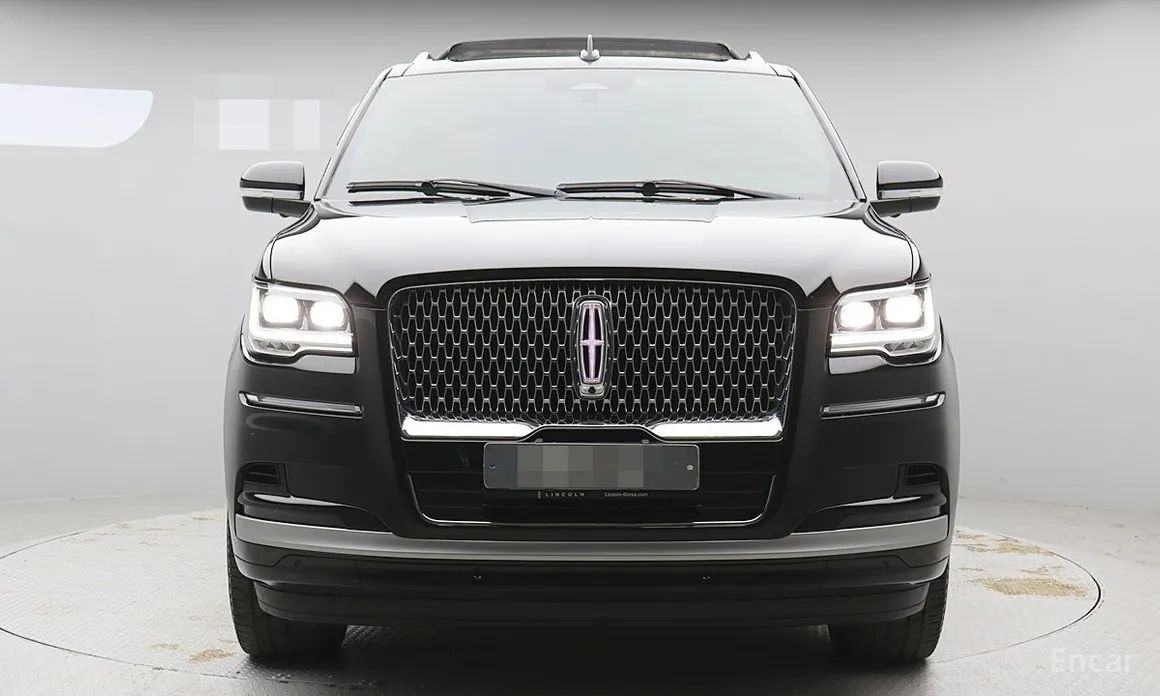 Фото 3 - Lincoln Navigator