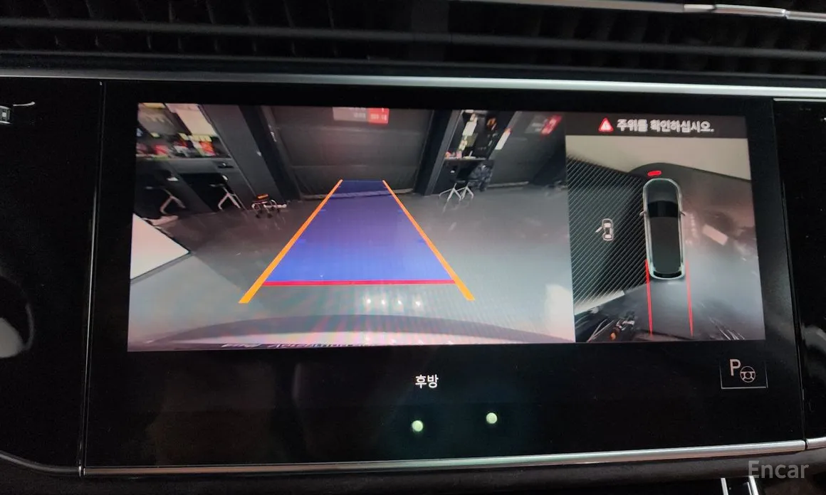 Фото 15 - Audi Q7