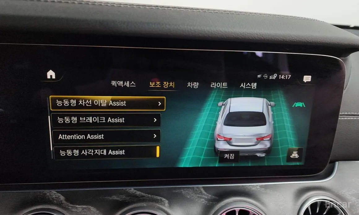 Фото 16 - Mercedes-Benz E-Class