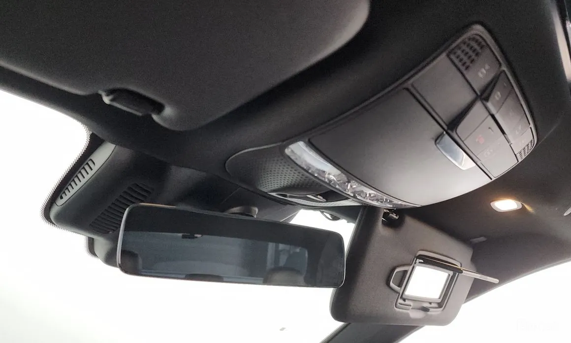 Фото 17 - Mercedes-Benz E-Class