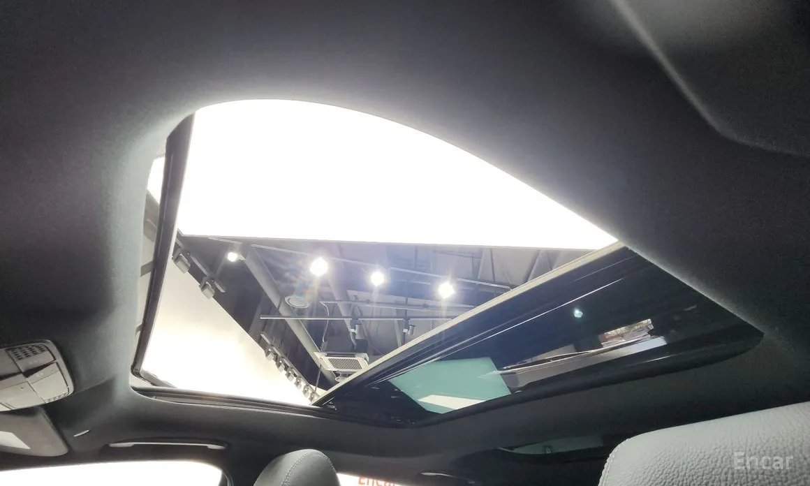 Фото 18 - Mercedes-Benz E-Class