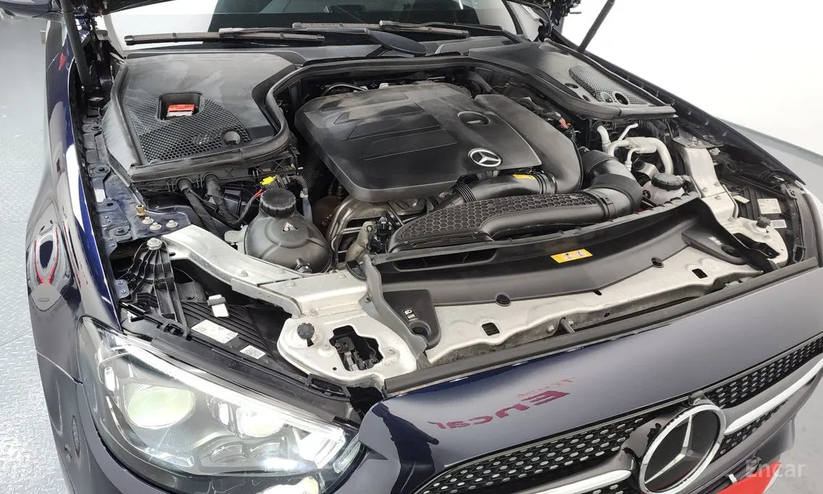 Фото 6 - Mercedes-Benz E-Class