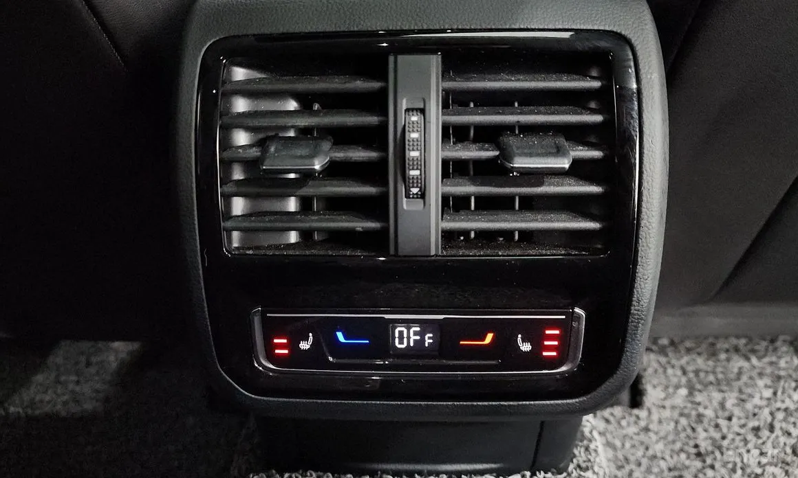 Photo 19 - Volkswagen Arteon