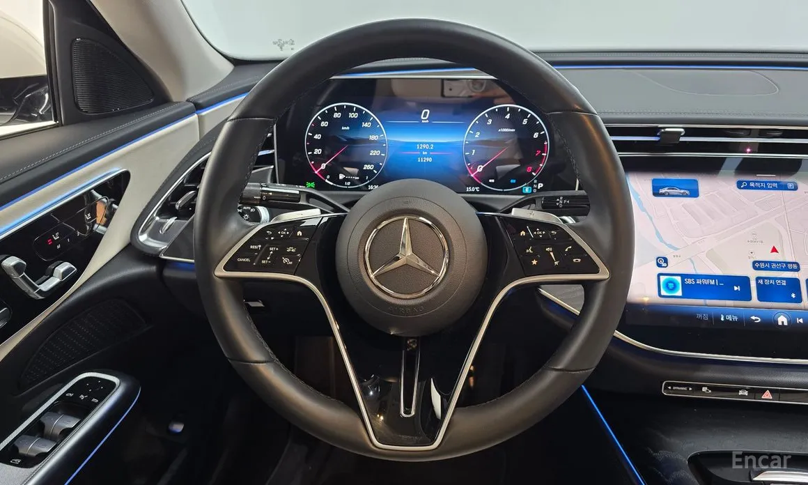 Фото 13 - Mercedes-Benz E-Class