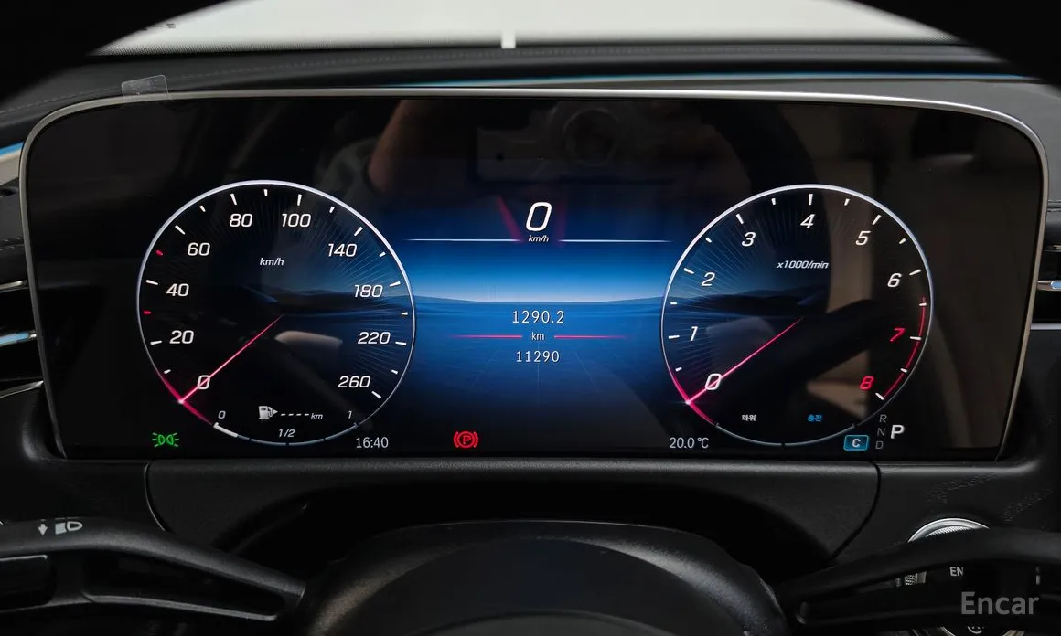 Фото 8 - Mercedes-Benz E-Class