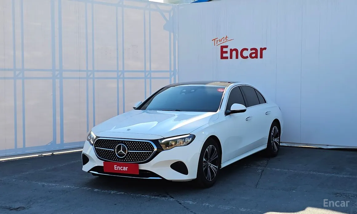 Фото 1 - Mercedes-Benz E-Class