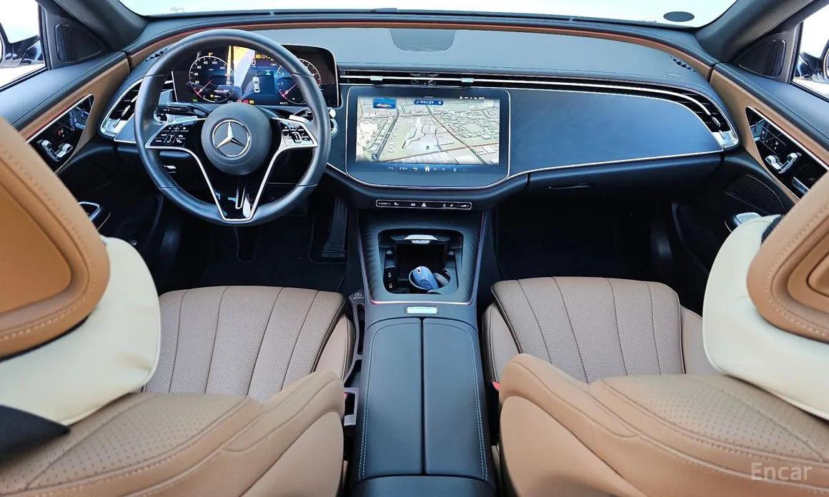 Фото 7 - Mercedes-Benz E-Class