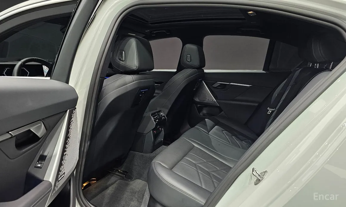 Фото 12 - BMW 5 Series