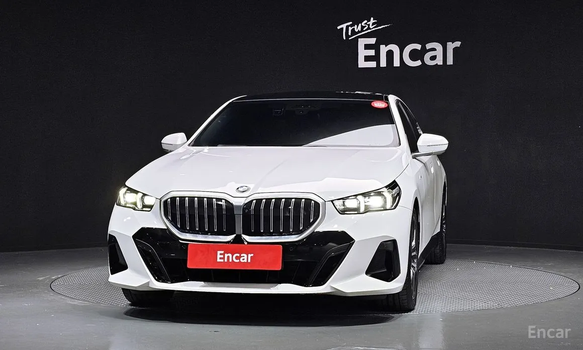 Фото 3 - BMW 5 Series