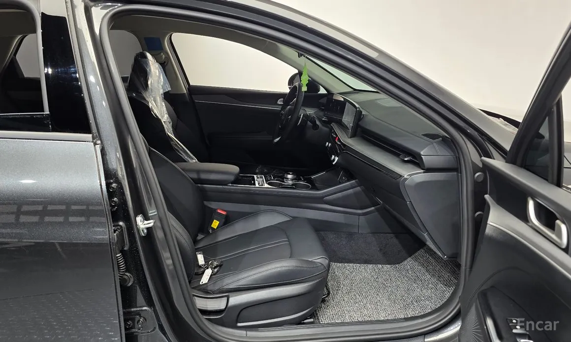 Фото 11 - Kia K5