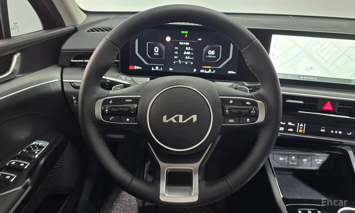 Фото 13 - Kia K5