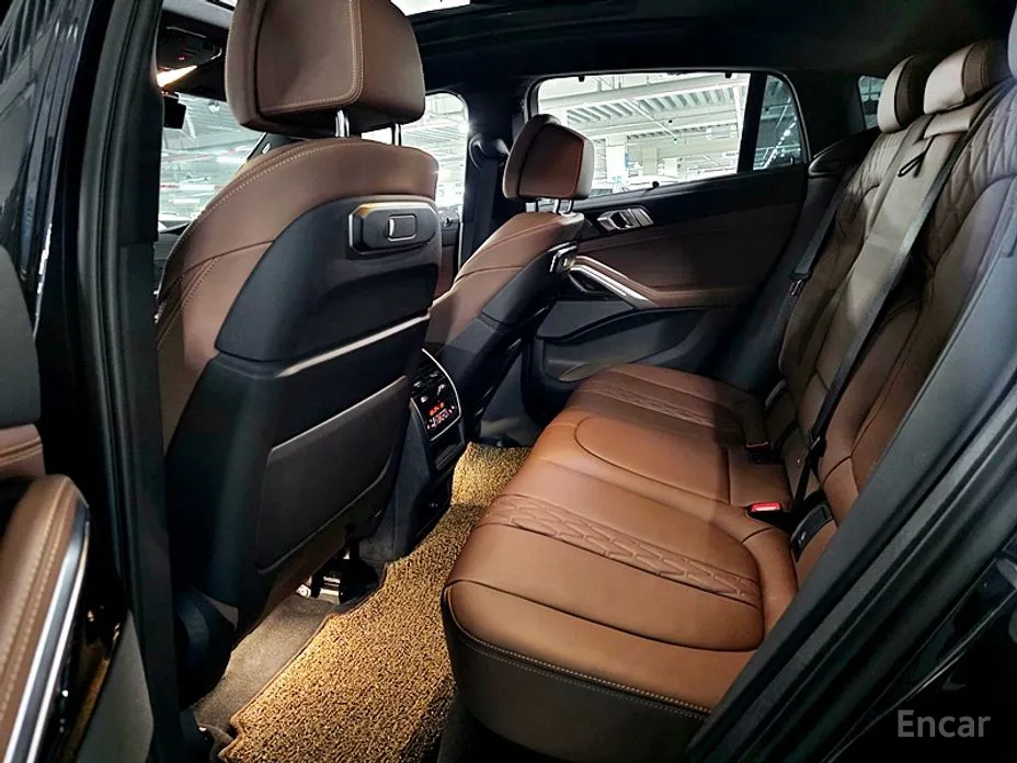 Фото 15 - BMW X6