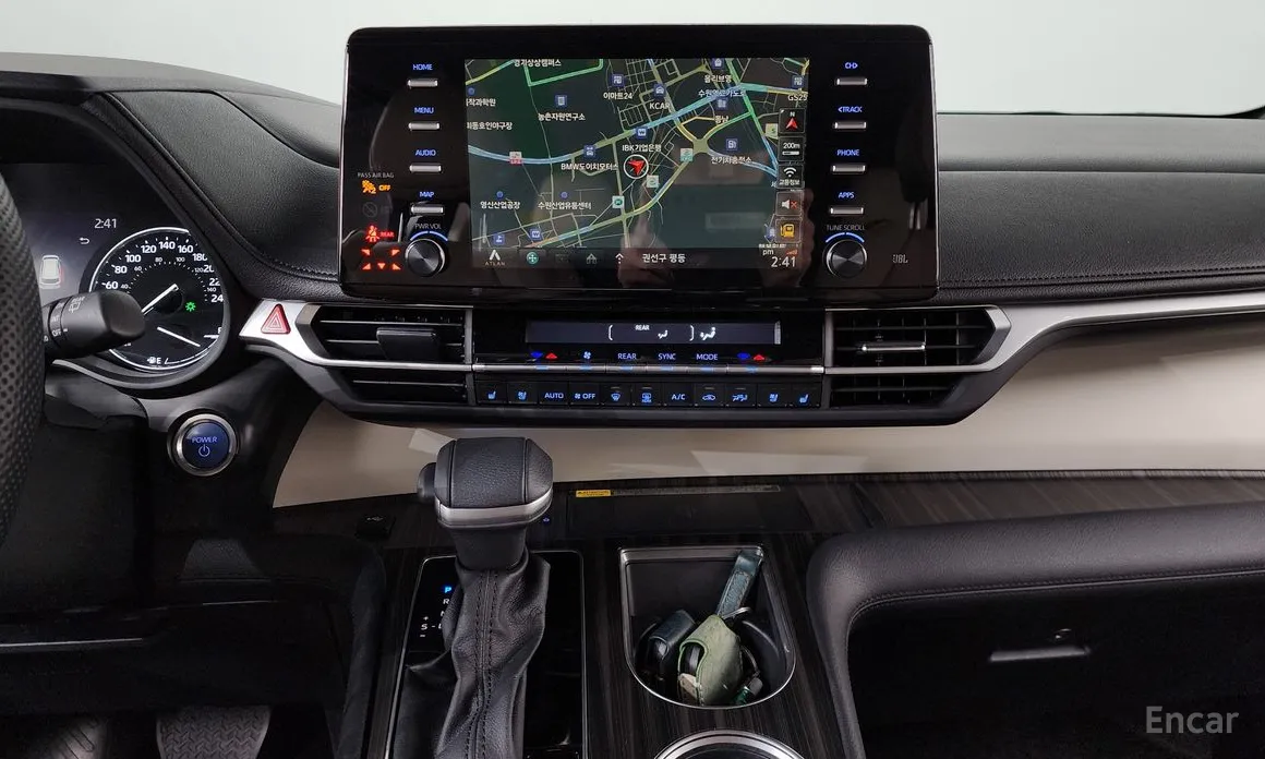 Фото 14 - Toyota Sienna