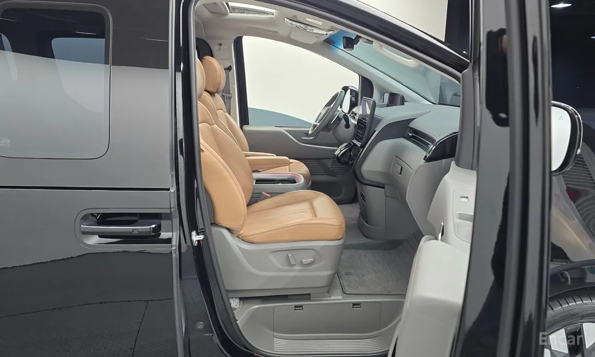 Фото 10 - Hyundai Staria