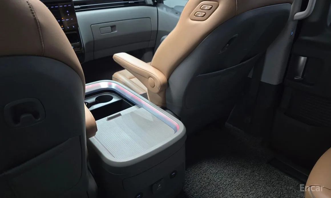 Фото 18 - Hyundai Staria