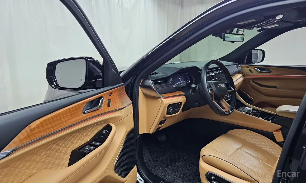 Фото 10 - Jeep Cherokee