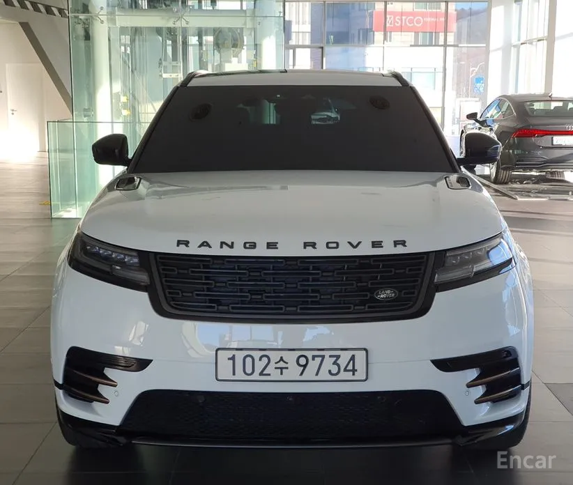 Фото 2 - Land Rover Range Rover Velar