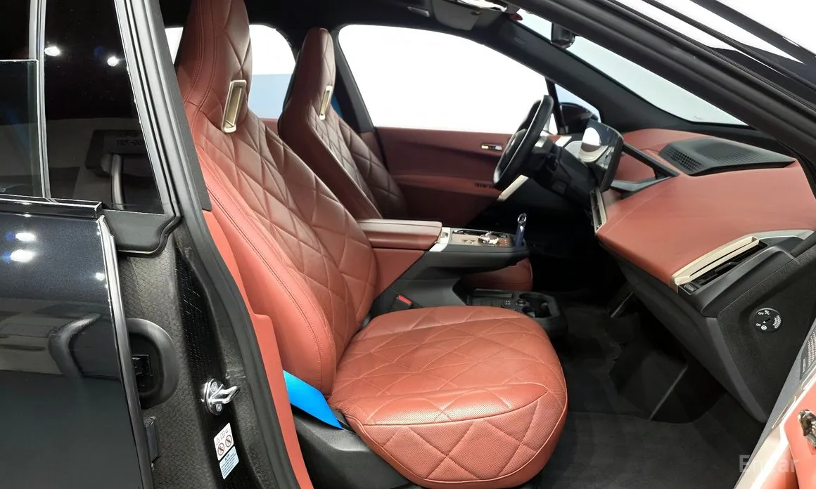 Фото 11 - BMW iX