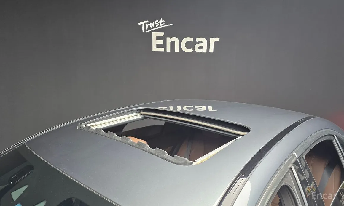 Фото 20 - Mercedes-Benz E-Class