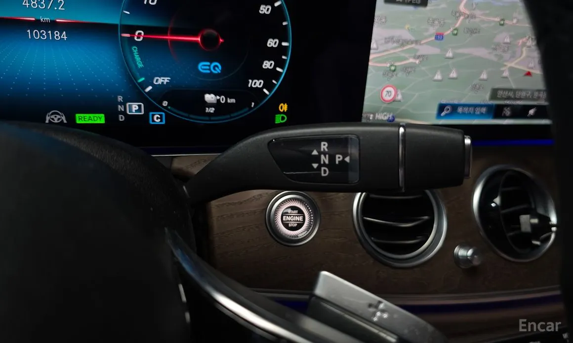 Фото 9 - Mercedes-Benz E-Class