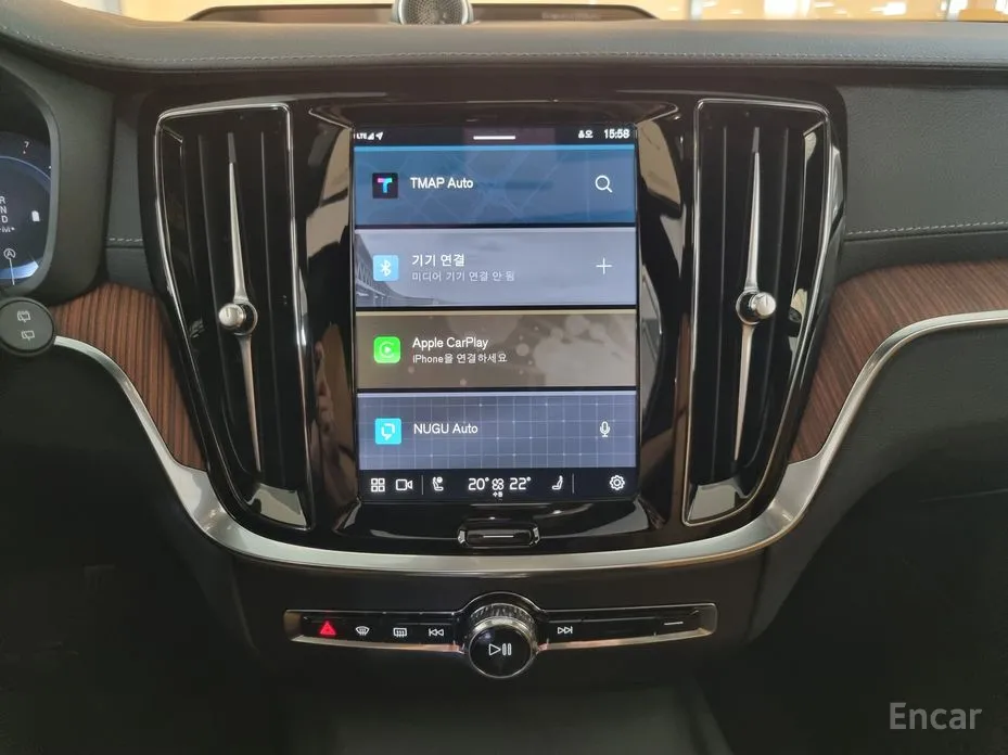 Фото 14 - Volvo V60