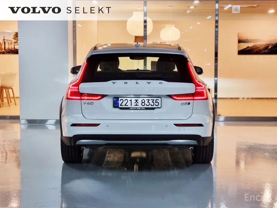 Фото 4 - Volvo V60
