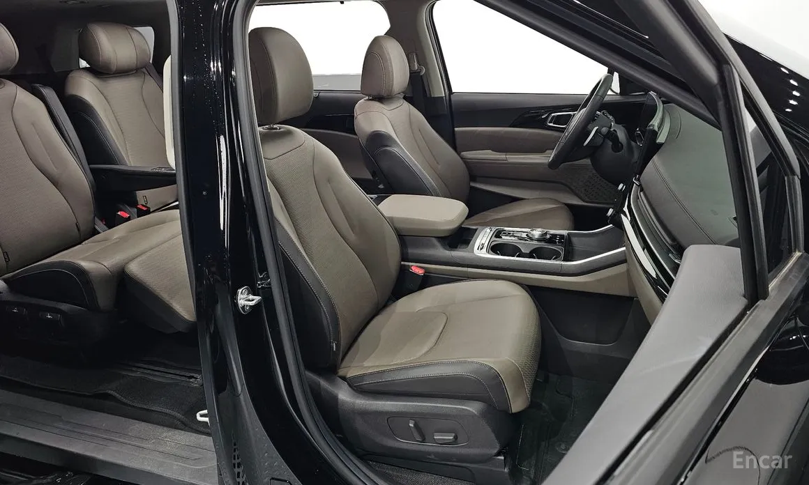 Фото 10 - Kia Carnival