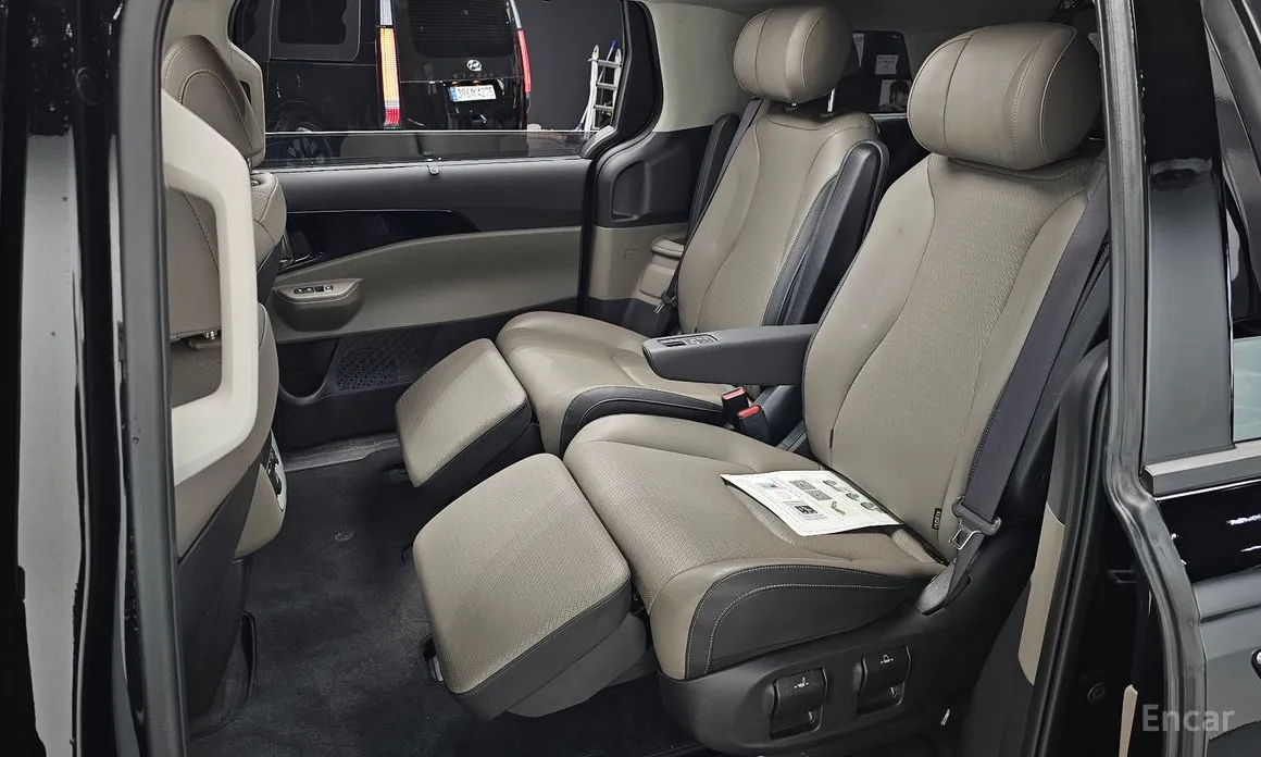 Фото 12 - Kia Carnival