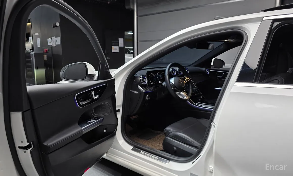 Фото 11 - Mercedes-Benz C-Class