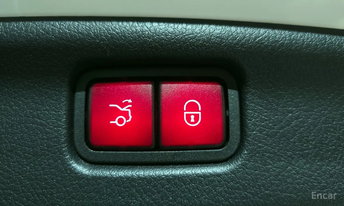 Фото 20 - Mercedes-Benz C-Class